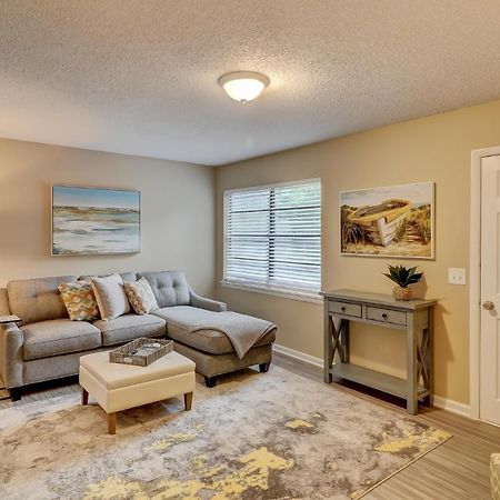 #111 Elaborate Condo Ideal Location 2Brm/2 Parking Hilton Head Island Bagian luar foto