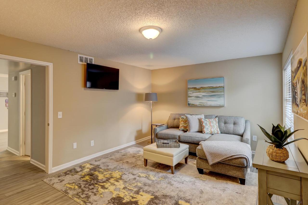 #111 Elaborate Condo Ideal Location 2Brm/2 Parking Hilton Head Island Bagian luar foto