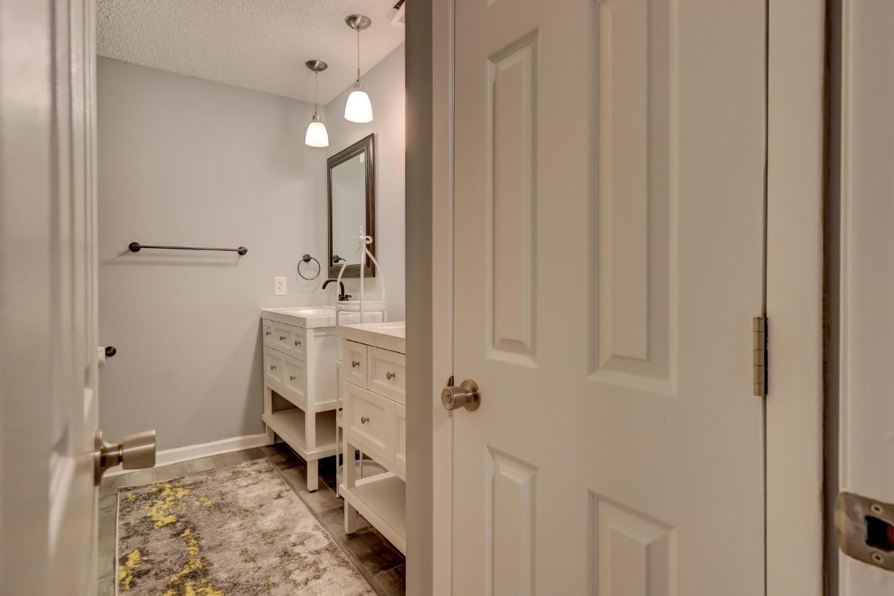 #111 Elaborate Condo Ideal Location 2Brm/2 Parking Hilton Head Island Bagian luar foto