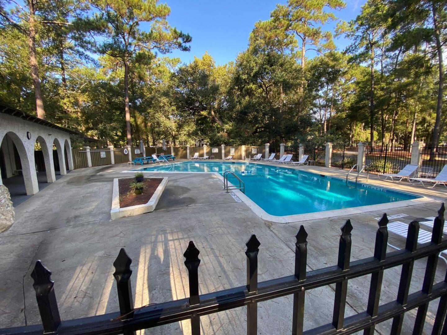 #111 Elaborate Condo Ideal Location 2Brm/2 Parking Hilton Head Island Bagian luar foto